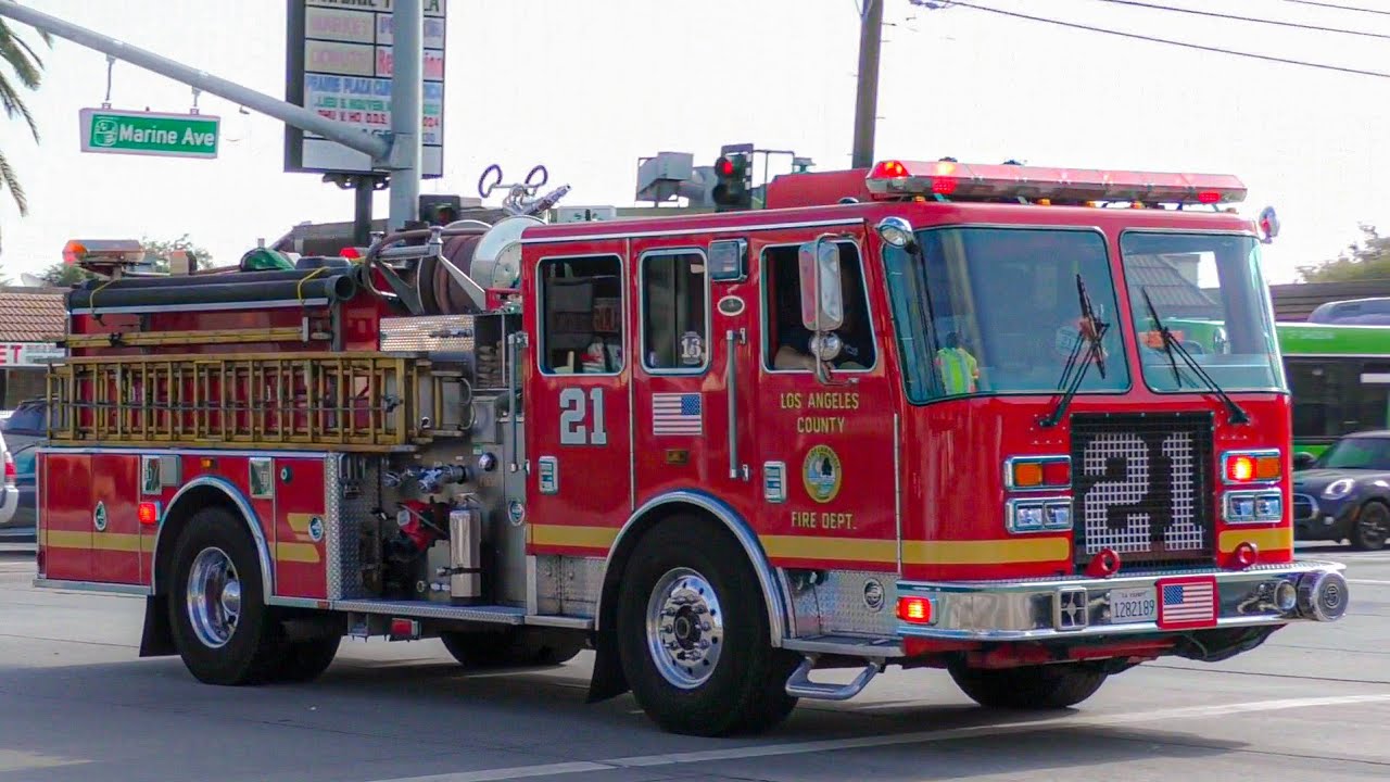 LACoFD Engine 21 & Squad 21 Transporting