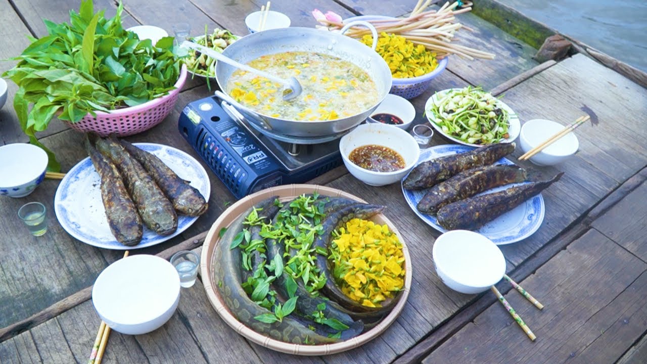 Cá Lóc Đồng Nướng Mọi Cuốn Rau Rừng, 