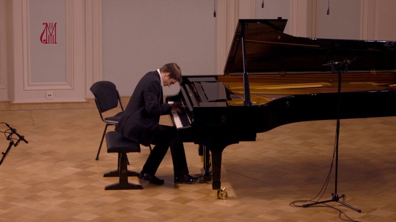 Рахманинов. Музыкальный момент op.16 No.5 Ре-бемоль мажор. П. Лушаков (фортепиано)