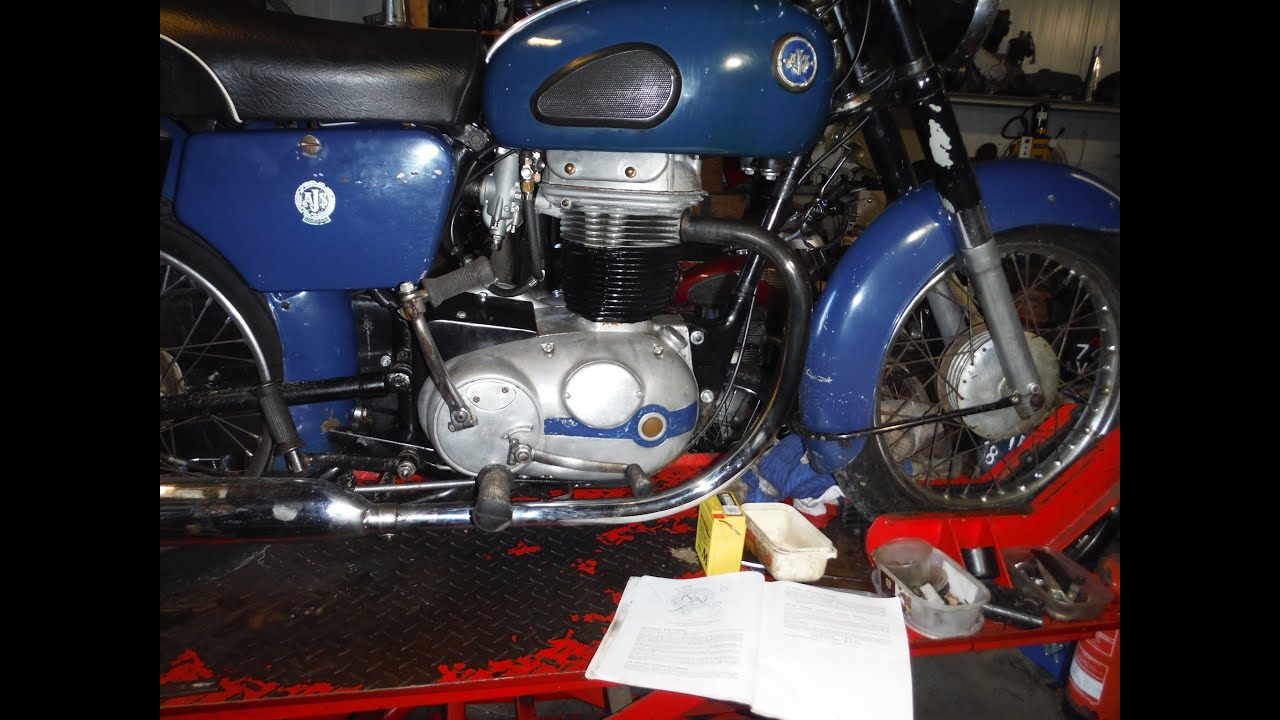 AJS 350 Model 8 — Одна из необычных особенностей этих двигателей, о которой говорилось ранее, так...