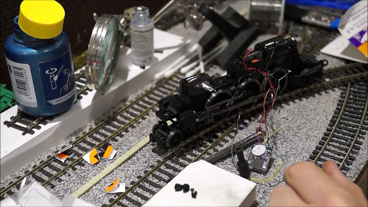 Model Railway Gouldian junction Installing smoke unit into steam loco