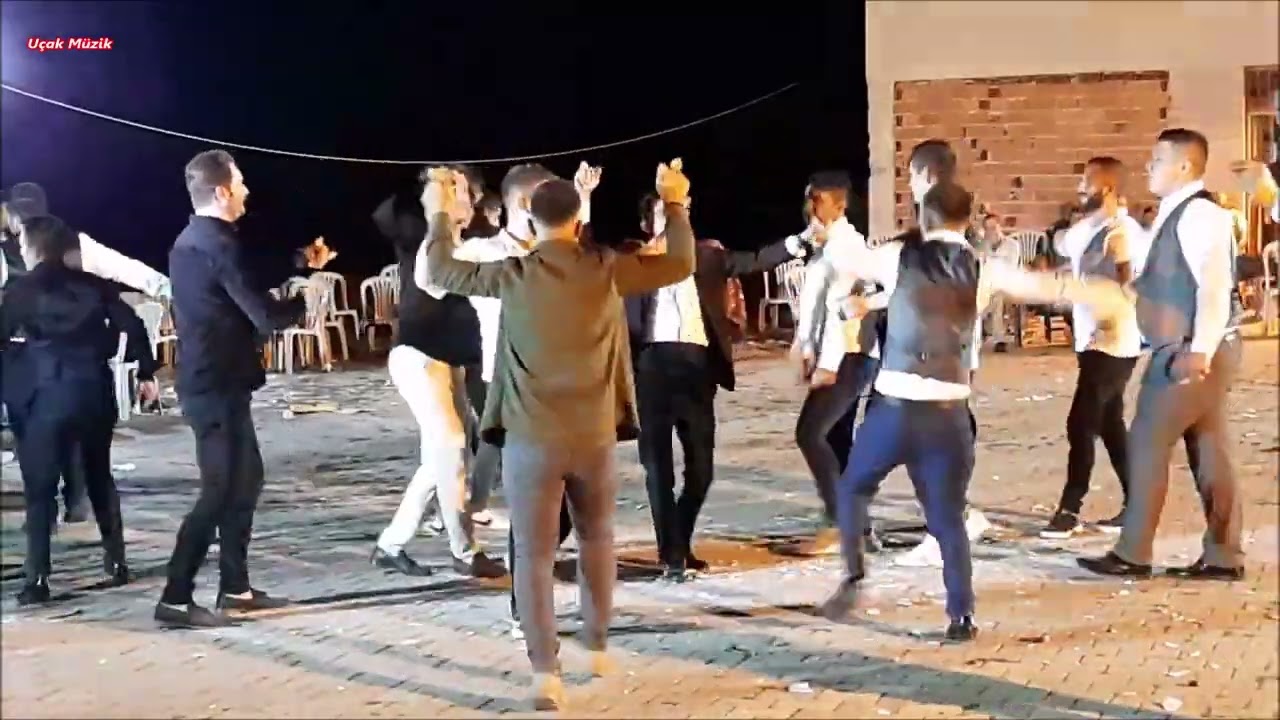 30 Ahmet Taş ŞİŞELER NERİMAN TAVUKLARI BİŞİRMİŞİM MEŞE MEŞEYE