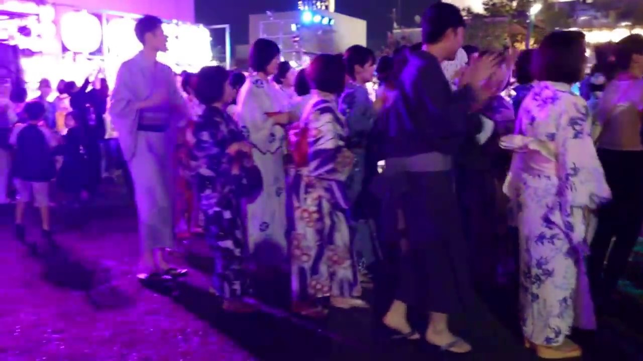 A scene from Isetan Bon Dance 2017 [RAW VIDEO]