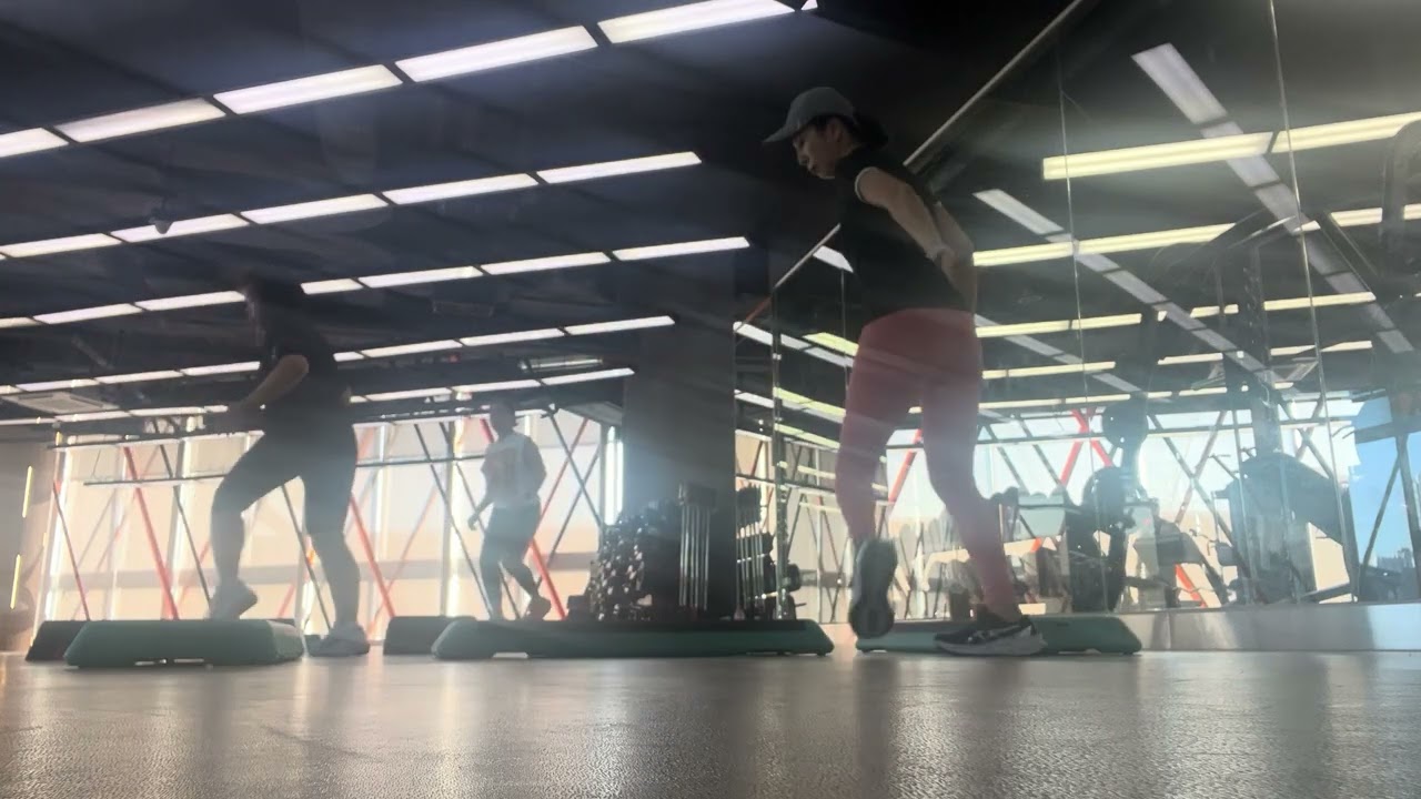 Step class with Kru Mung 