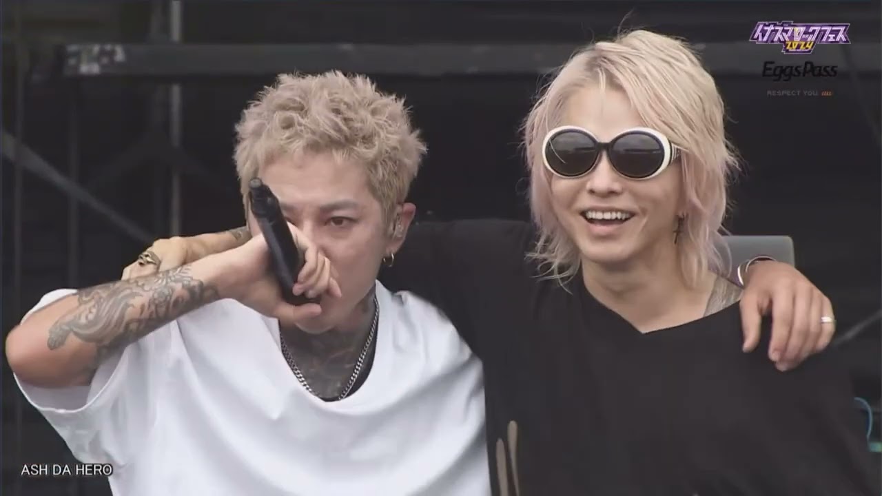 ASHのお祝いで⚡️乱入するHYDEさん