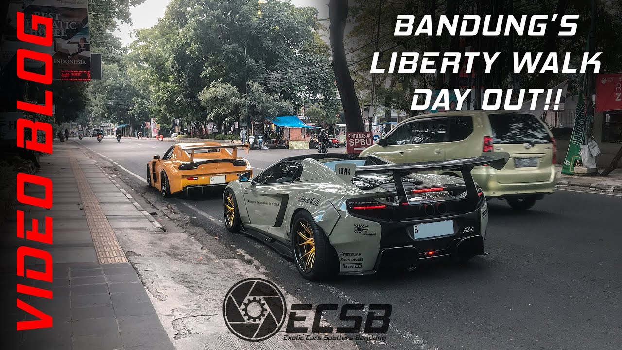 DUO LIBERTY WALK NGERAMEIN JALANAN BANDUNG!! Mazda RX-7 Arief Muhammad bareng McLaren MP4 12C!!