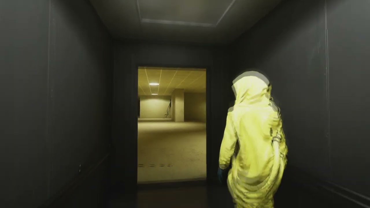 Backrooms: Escape Together; A very Amusing, Bewildering, and Terrifying Start