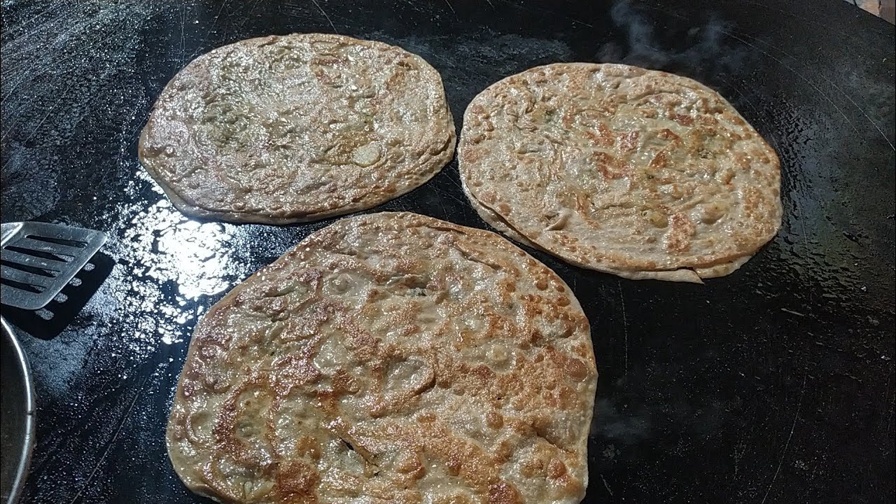 Aloo Paraty in University | BZU Multan | Shakeel Canteen