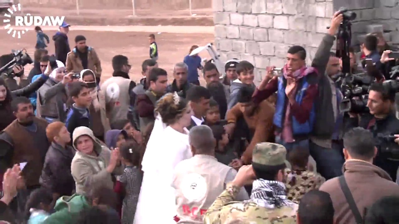 لاول مرة .. مخيم حسن شام يشهد حفل زفاف لنازحين من الموصل