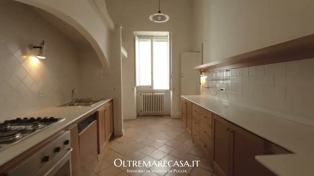 Stunning property in the old town of Lecce for sale, with panoramic views from the roof terrace