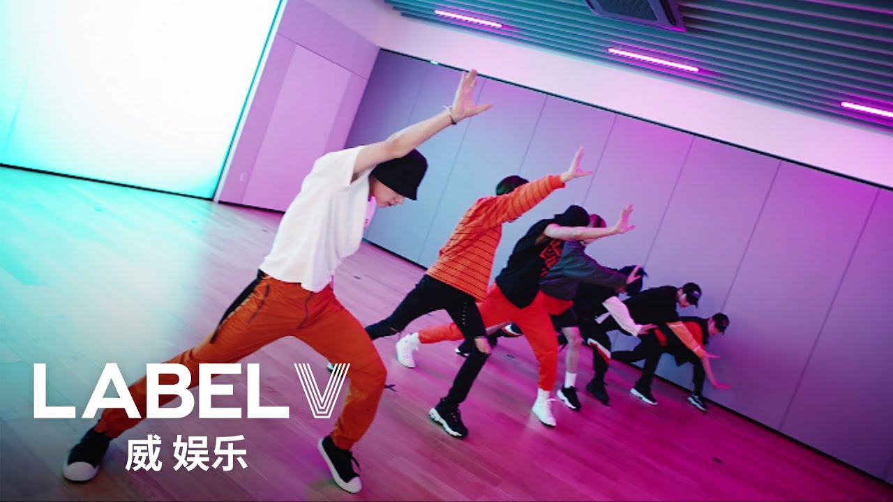 WayV 威神V 'Turn Back Time (超时空 回)' Dance Practice