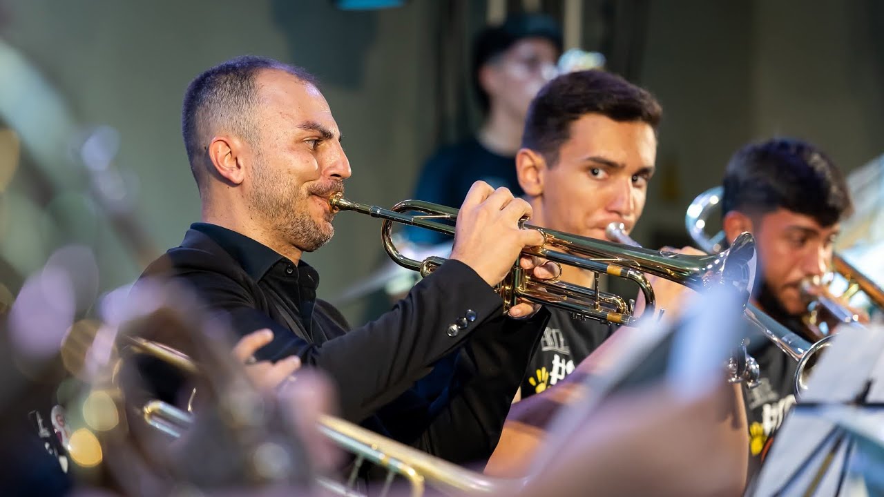 Tico-Tico no Fubá - Zequinha de Abreu/arr. Jamberê Cerqueira.