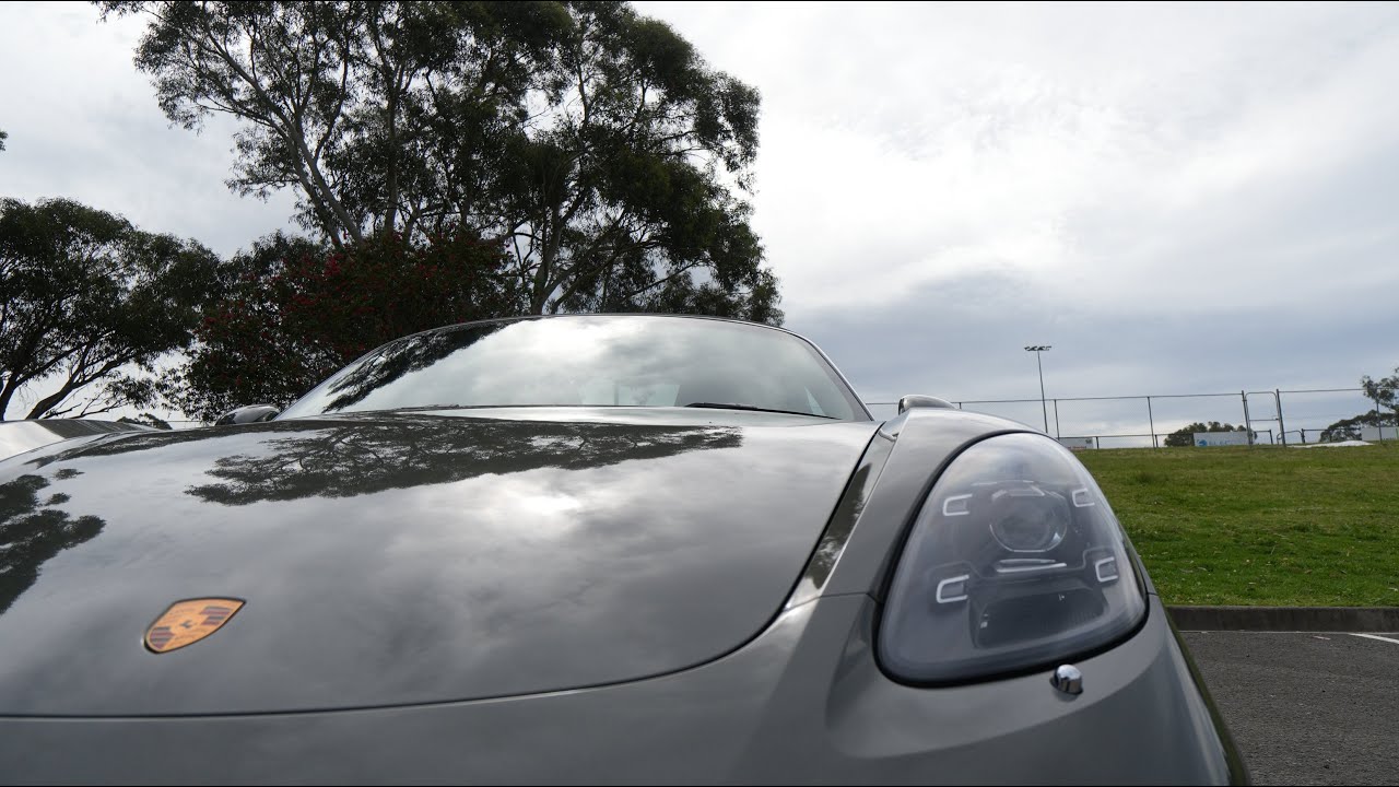 保时捷 718 Boxster 砂金绿 PDK