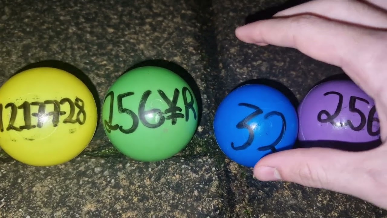 The 2048 Show S6 E21: Watching Cutie Pie 22 | #2048balls #counting #2048balls