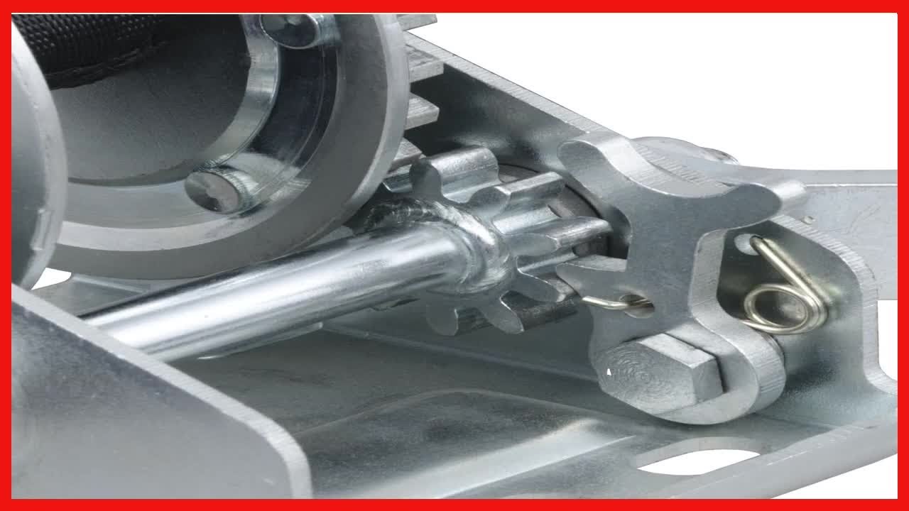 Effortless Boat Trailer Winching with the CURT 900 lb Hand Crank Winch