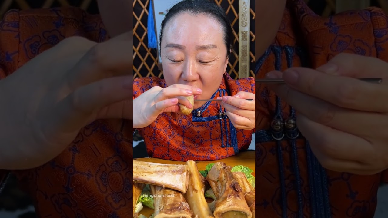 One Spoon of Pure Energy 🔥 #food #bonemarrow #meatlovers #shorts