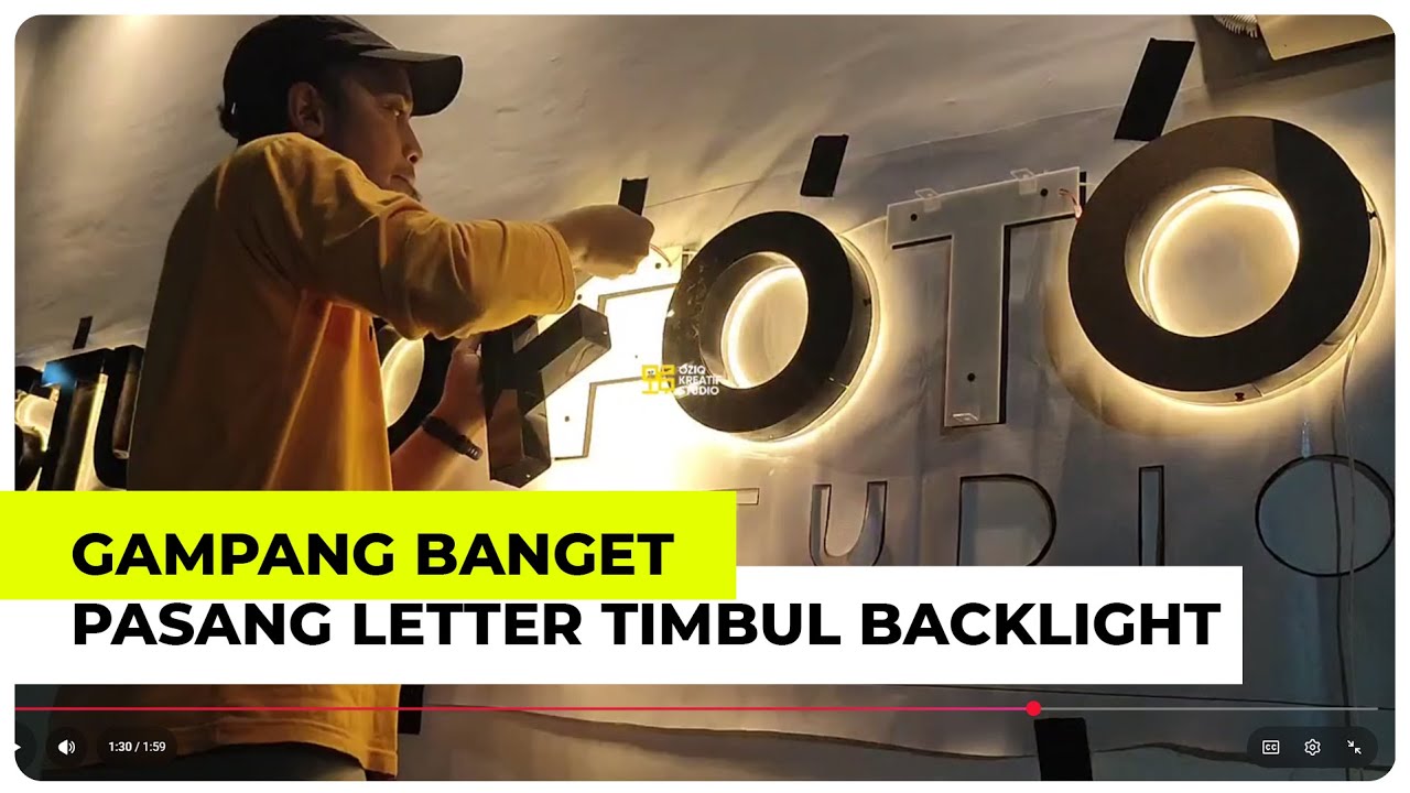 PROSES PASANG LETTER TULISAN TIMBUL AKRILIK DI TEMBOK UNTUK STUDIO FOTO