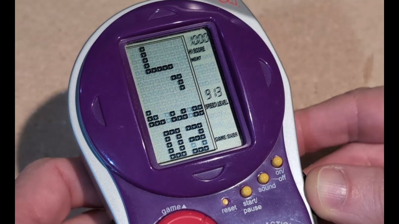 Handheld Brick Game | MGA 512 in 1 | Brief History of Brick Games from the 90's | NOT TETRIS