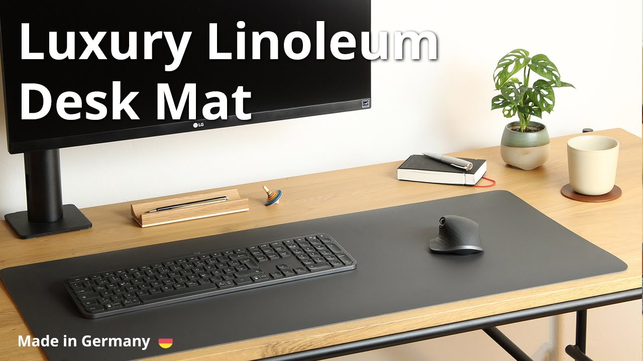 Luxury desk pad made from biodegradable 100% linoleum | Made in Germany
