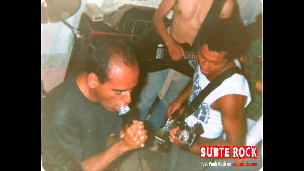 Kaos -  Fosas Comunes Complete Recordings 1986-1989 (Hardcore Perú)