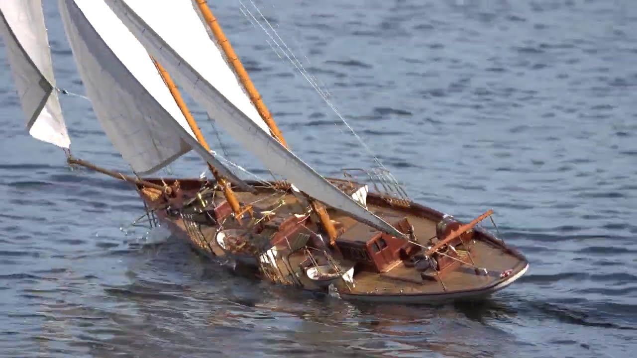 Modell-Schoneryacht 