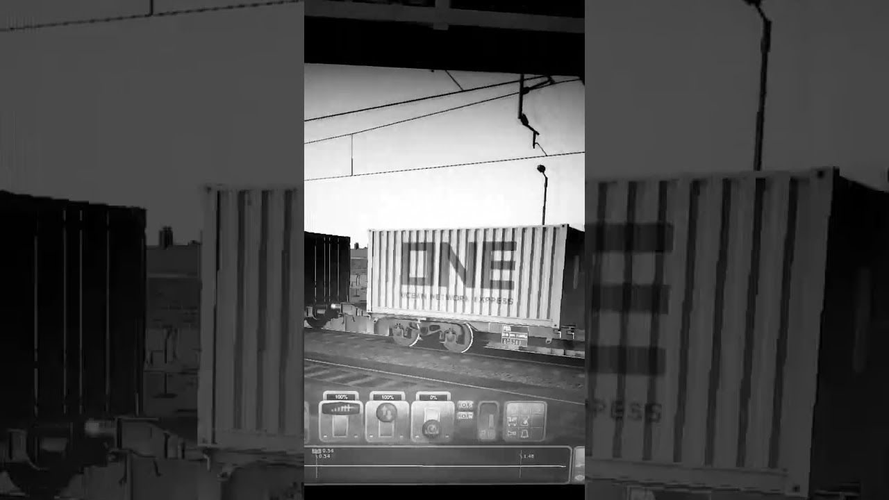 Class 86 passing rugby with nice tone!