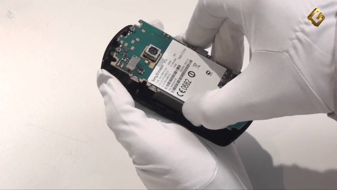 Sony Ericsson WT19i - как разобрать телефон и из чего он состоит