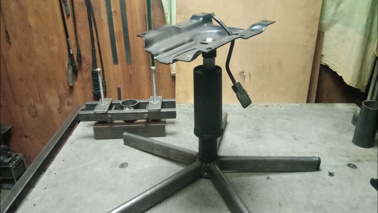 Съёмник крестовины офисного кресла