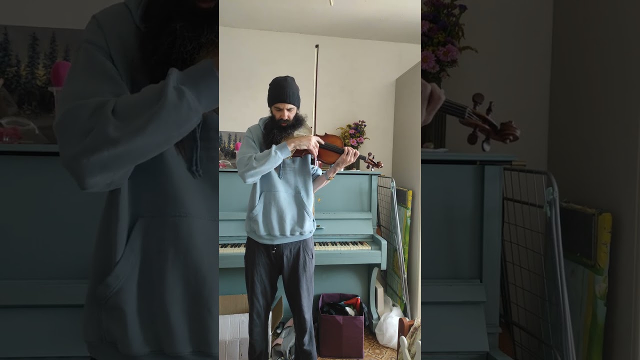 Kosta T 🎻 