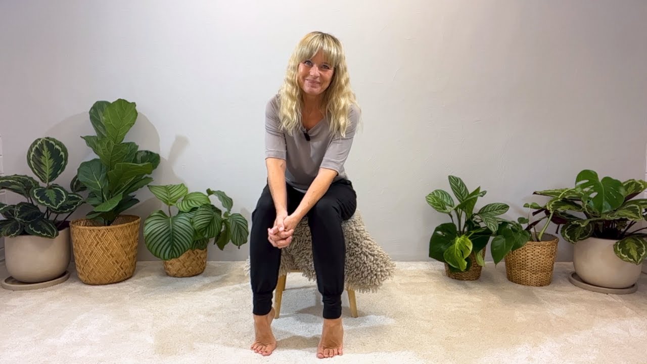 Flöde för Framsidan av Bröstkorgen | Sensing Yoga
