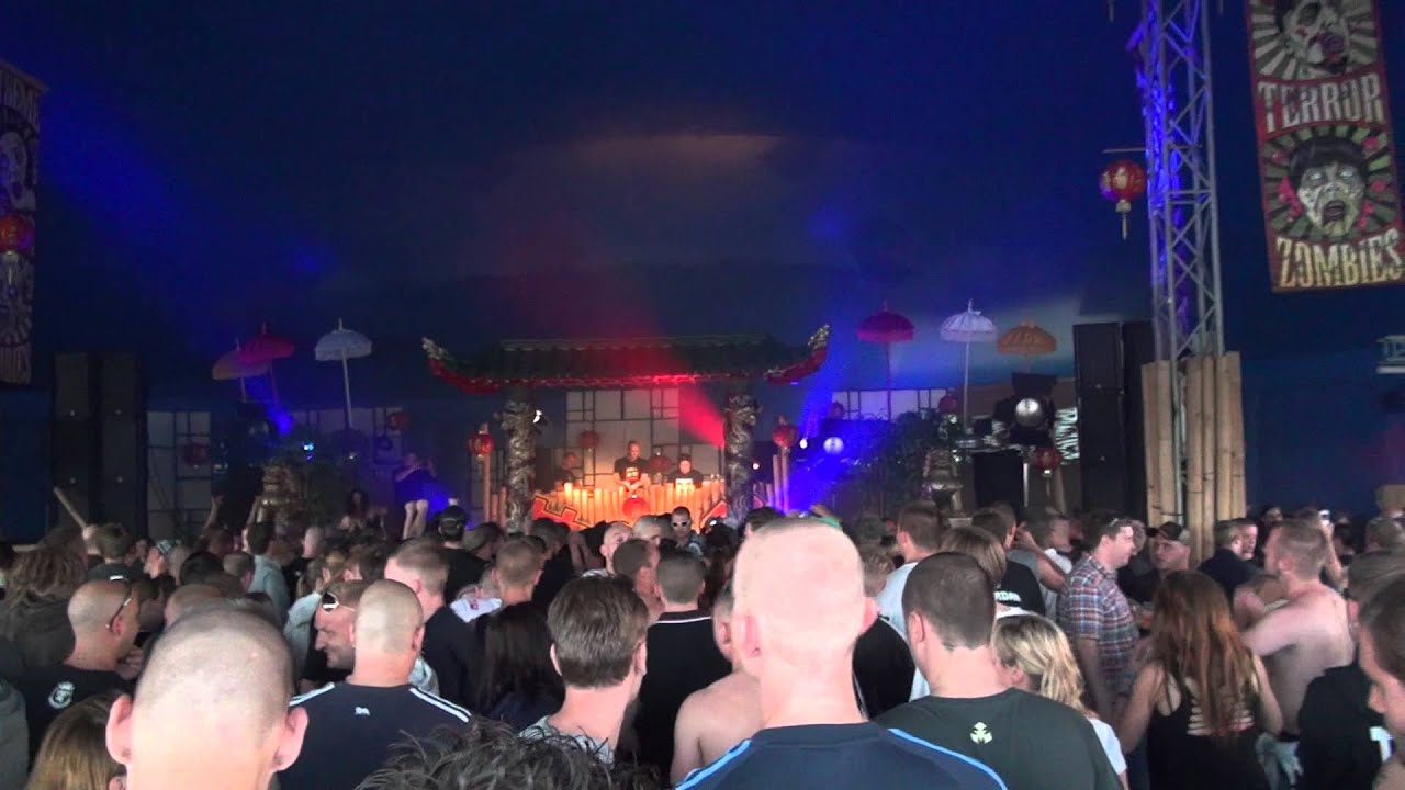 Dominator 2012@E3 Strand Eersel - Hong-Kong Violence - Drokz & Akira - Part 02
