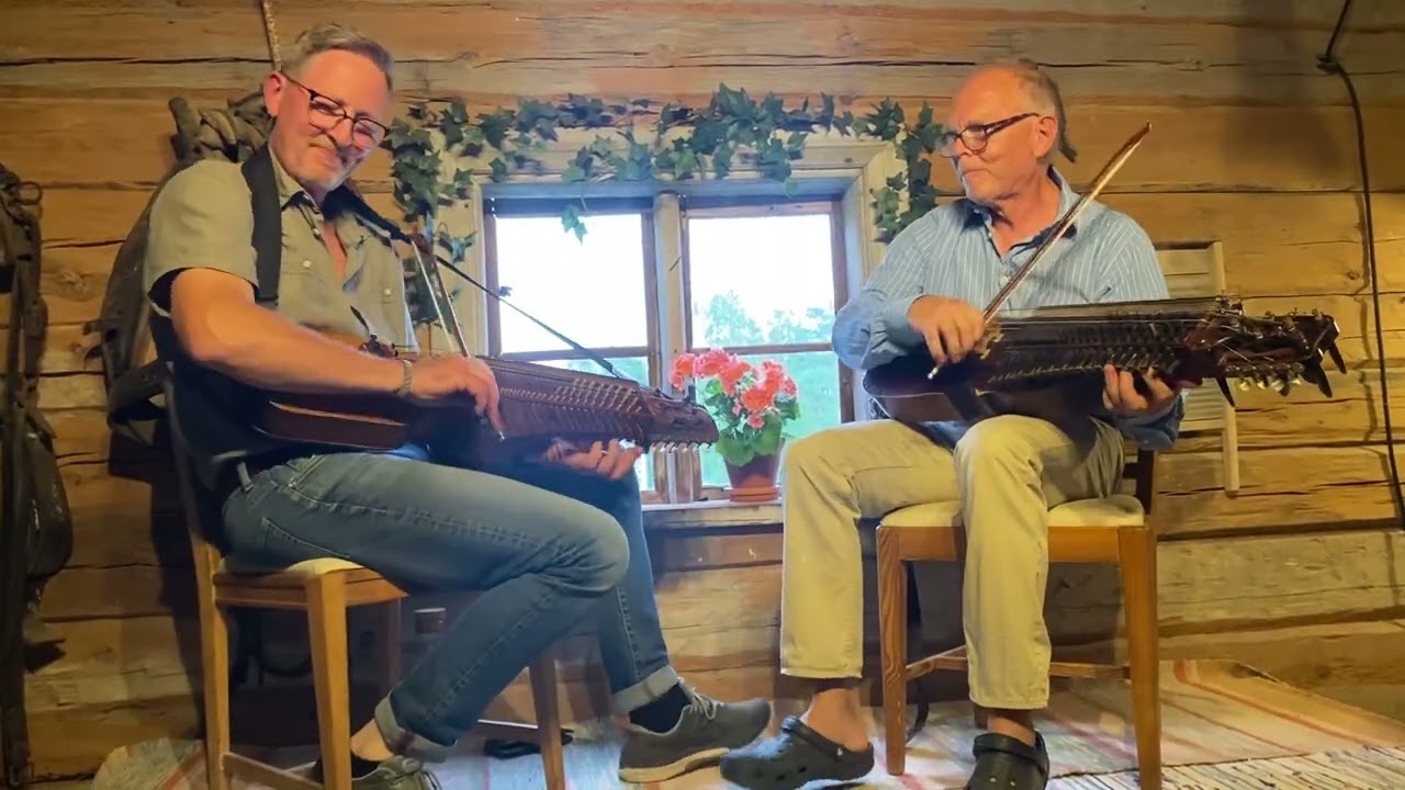 Eklunda polska III av Viksta-Lasse med Torbjörn Näsbom och Anders Mattsson på nyckelharpa
