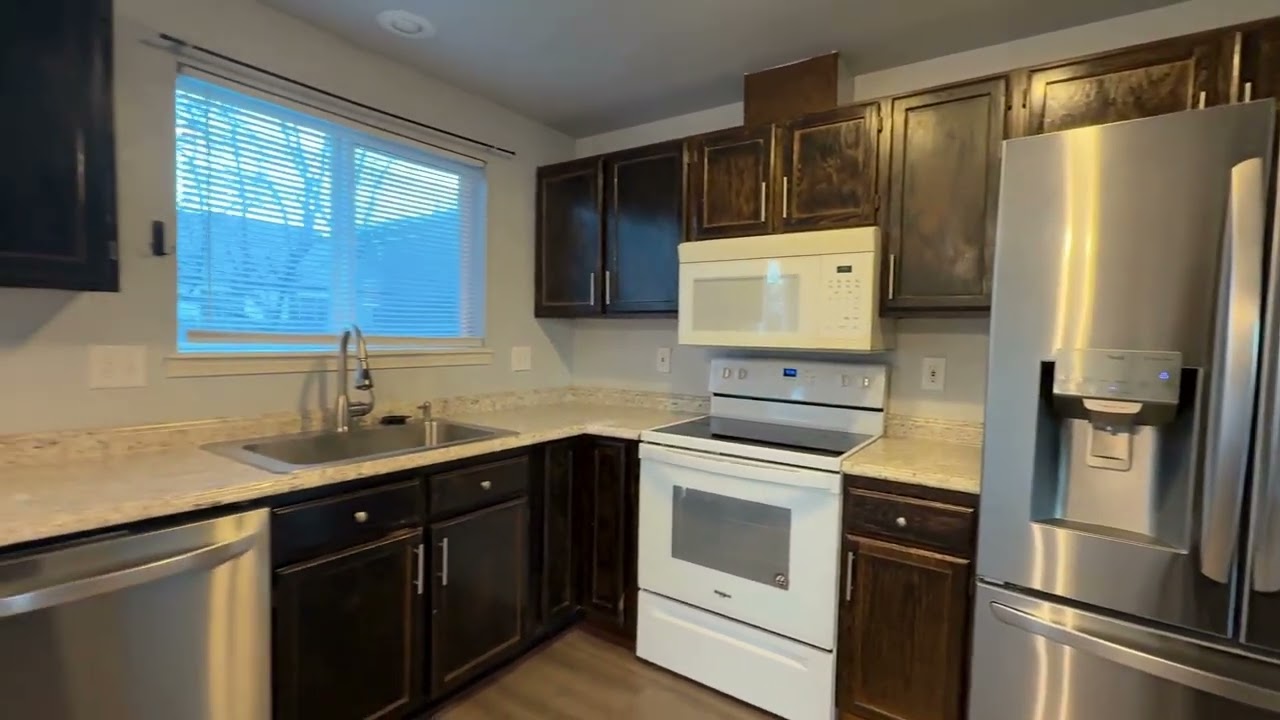 3042 SW Quartz Ave. Redmond, OR  97756