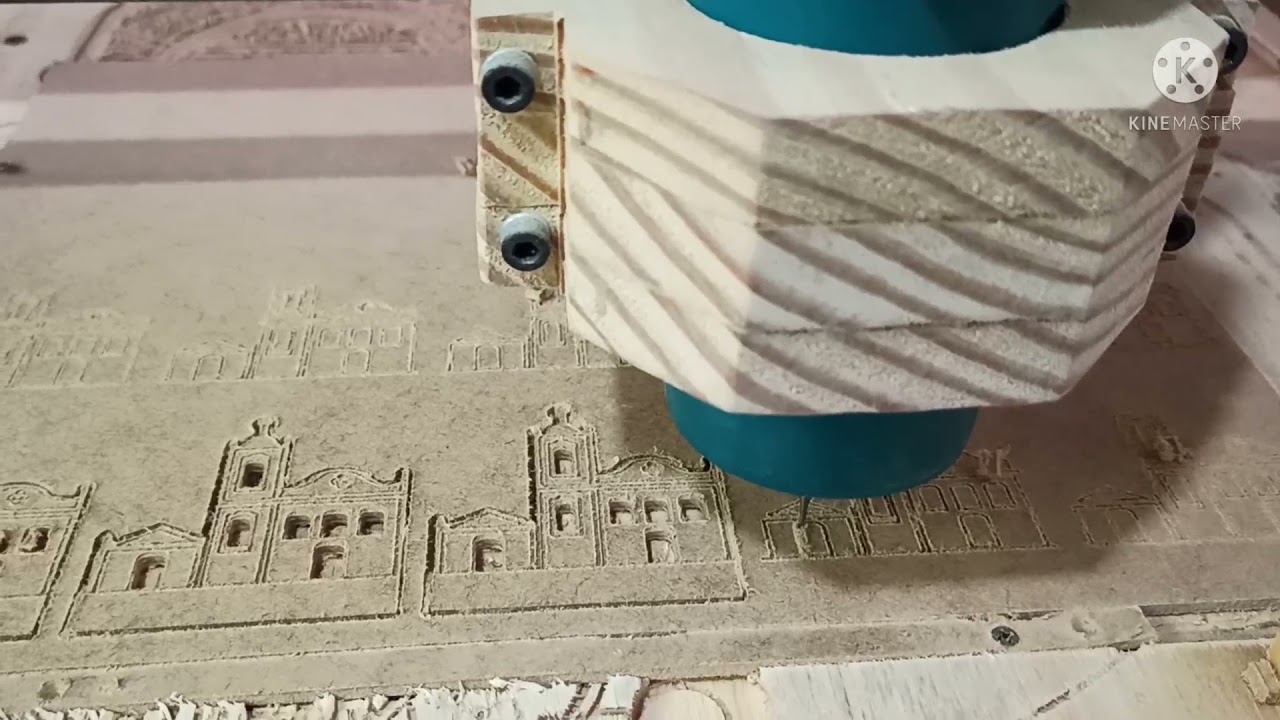 CNC caseira de baixo custo. Precisão na gravação e no corte.