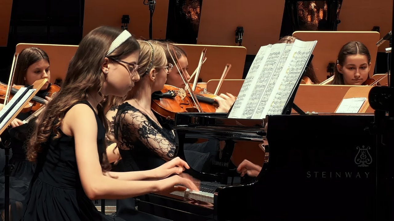Bach – Concerto for 2 pianos BWV 1060, Ledwon, Jakubowska, Mirowski, Zebrowski Music School Orch.
