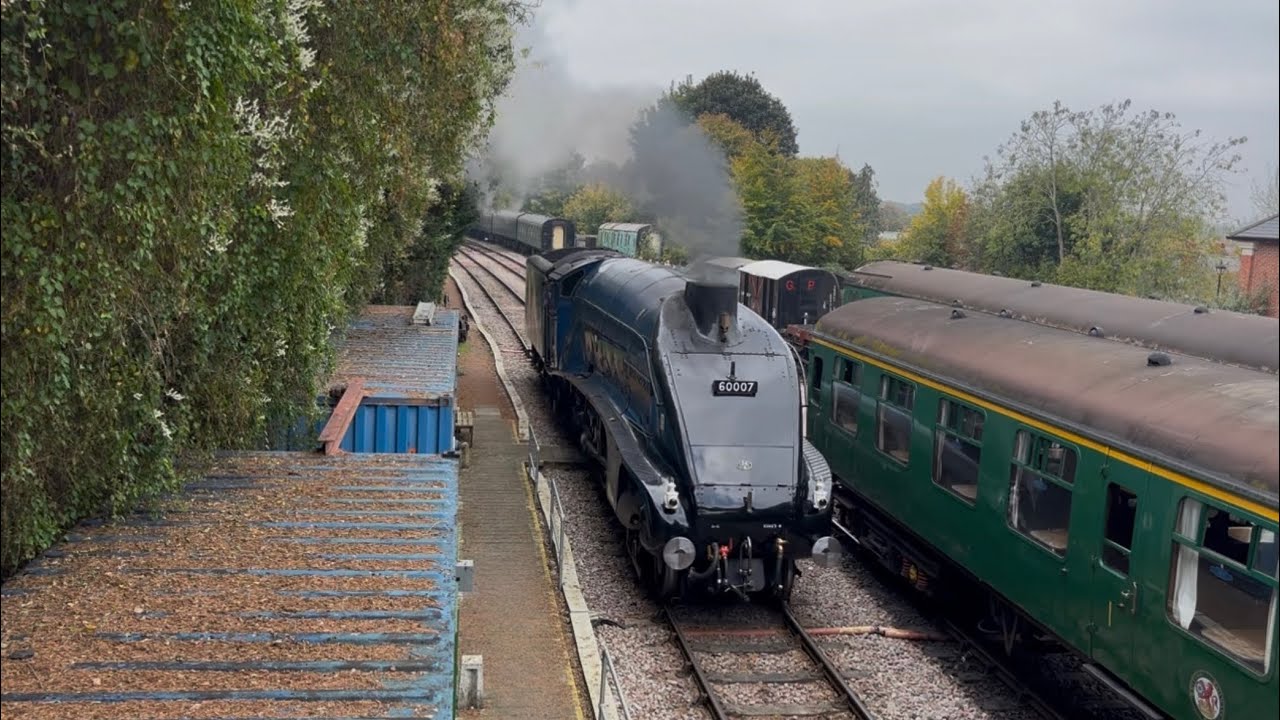 Sir Nigel Gresley 60007 at The Watercress Line 12/10/2025