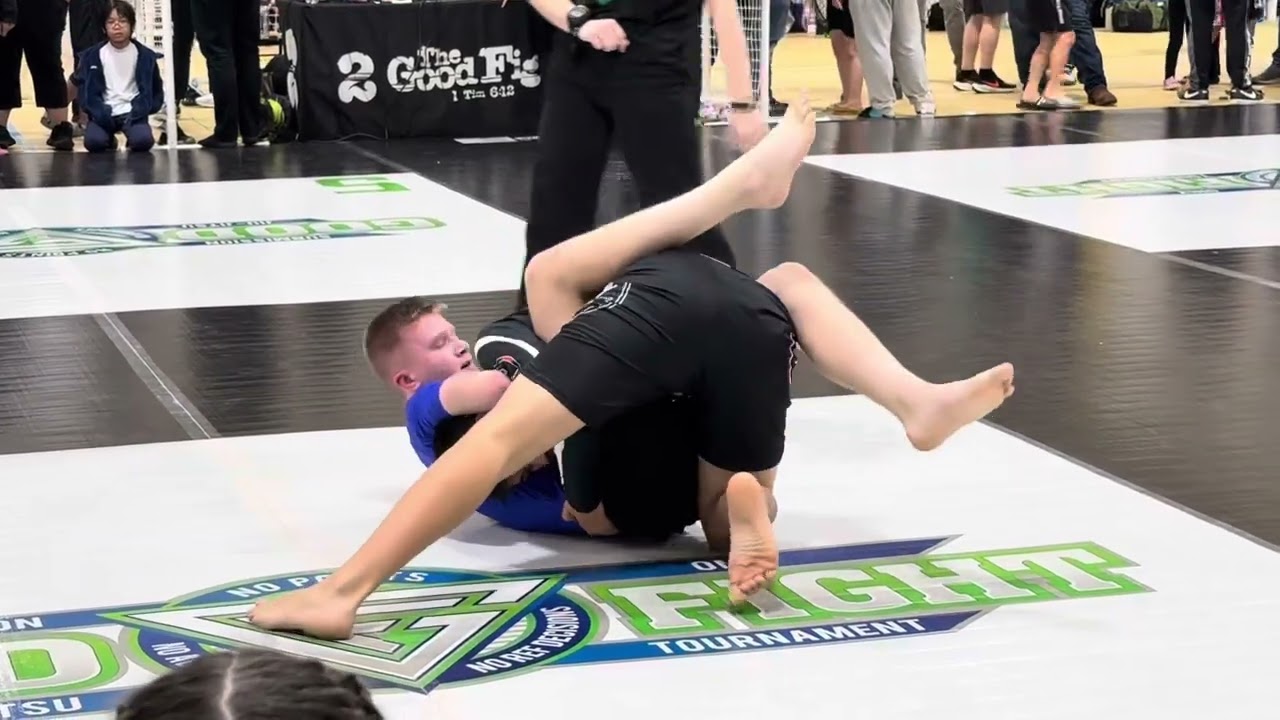 Good Fight BJJ Thanksgiving Throwdown - Jacob NoGi match 1