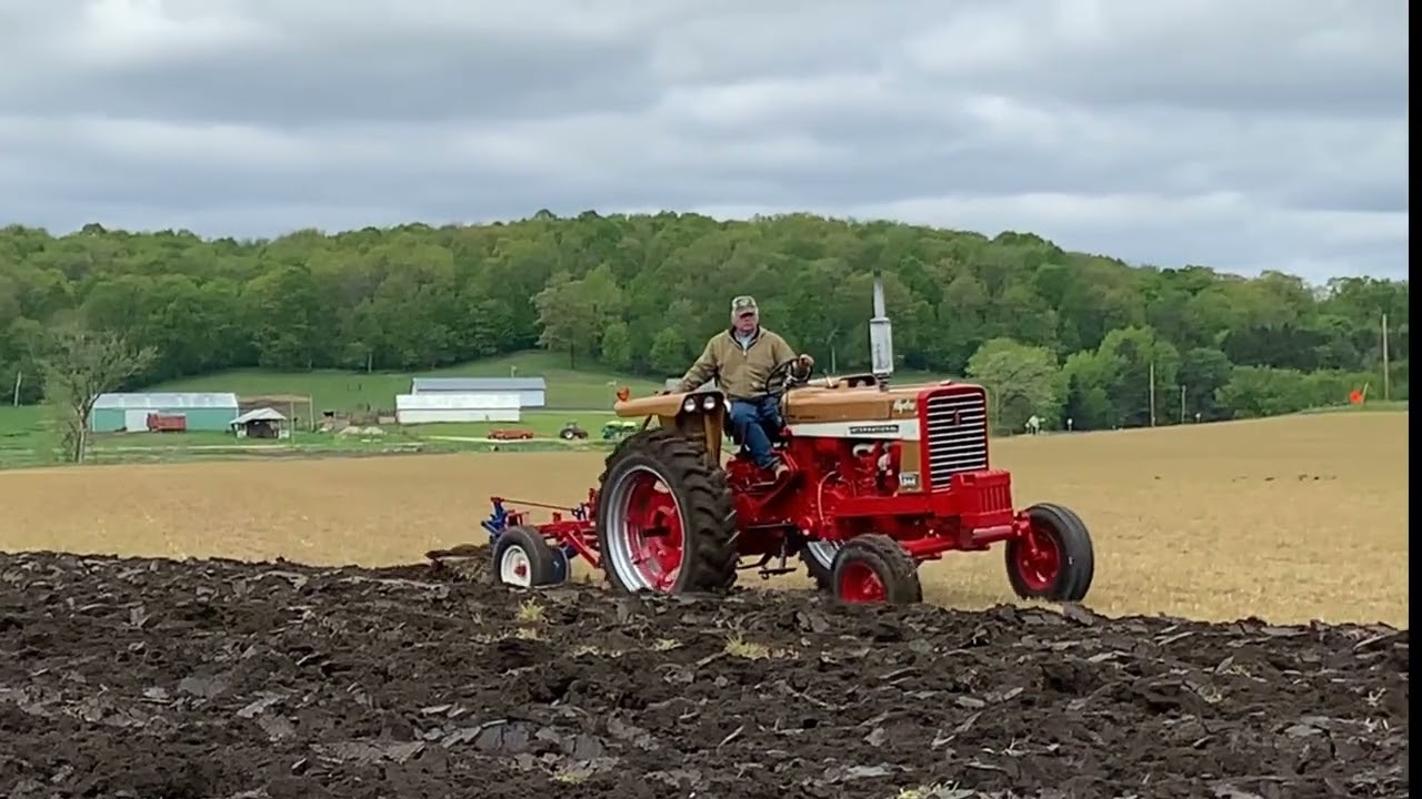 Газовый трактор IH 544 Farmall | Коллекция демонстрационных автомобилей Van Wyhe Gold