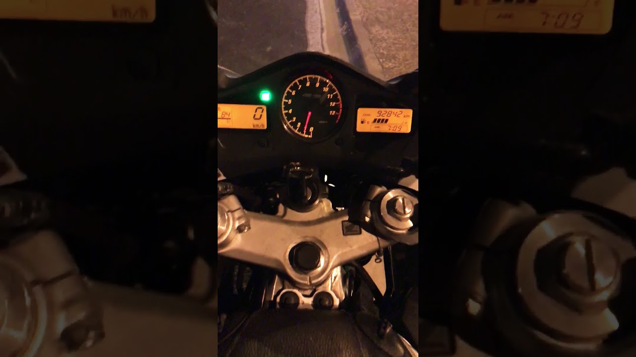 VFR 800 VteC 2002. Top speed 279 km/h