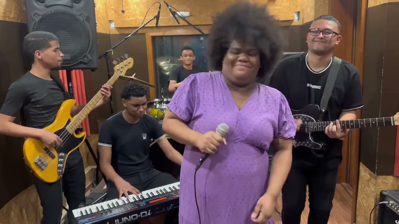 Ester Teixeira-Pai Segura a Minha Mão🤯❤️‍🔥(Cover -Shirley carvalhaes)
