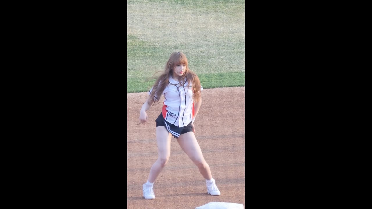 160405 우주소녀(WJSN, Cosmic Girls) 성소(Cheng Xiao) - Catch Me @KT WIZ 홈 개막전(KT위즈파크) / 직캠(Fancam) By 쵸리