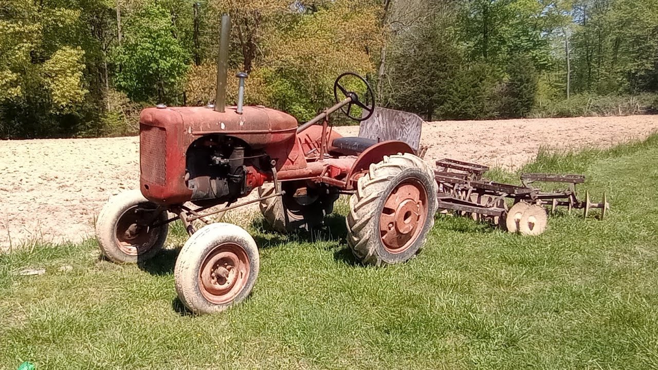 disking with 85 year old 1938 allis chalmers b tractor and 7 foot IH disk