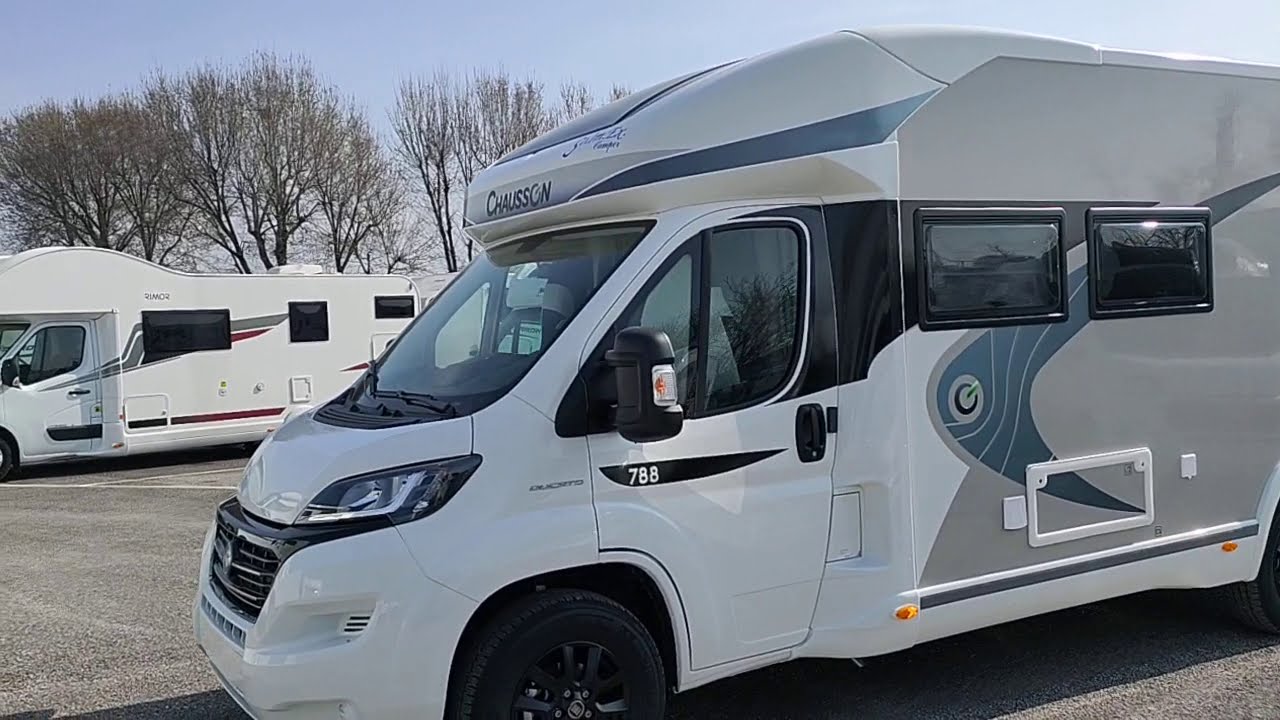 Camper Chausson  letto nautico e cambio automatico la nuova sfida di Chausson soimex
