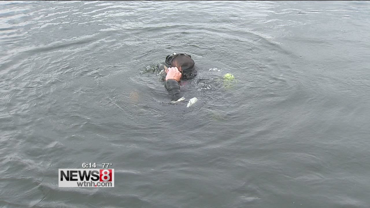 State police dive team trains on Gardner Lake in Salem