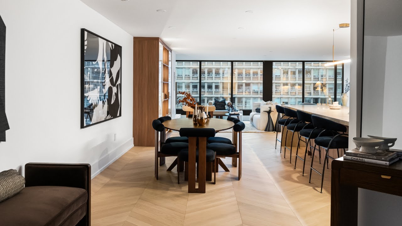 110 Bloor Street West Suite 1009
