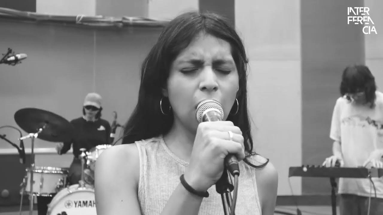 Wey - Luisa Almaguer | Baja Interferencia