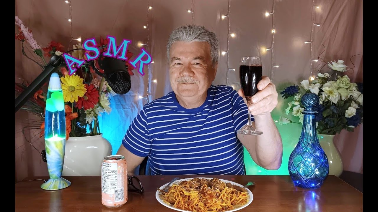 ASMR: ITALY TRAVEL PICS AND SPAGHETTI WHISPER