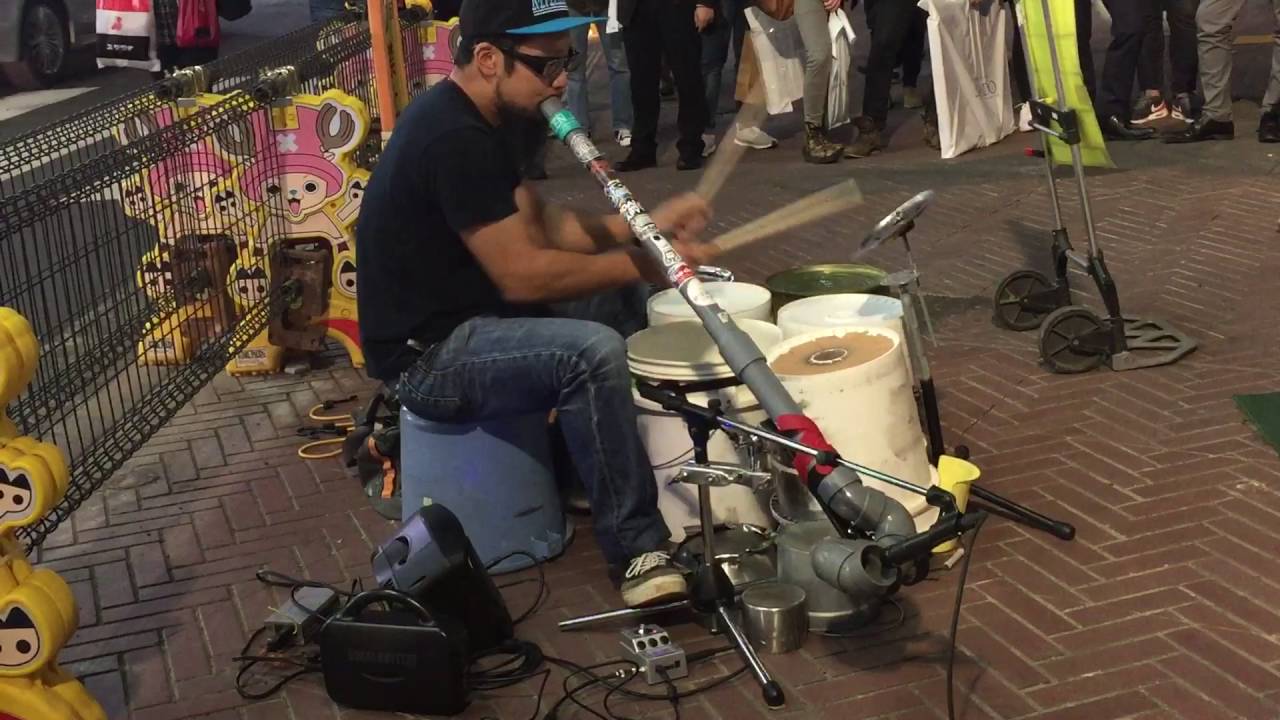 BUCKET DRUMMER 