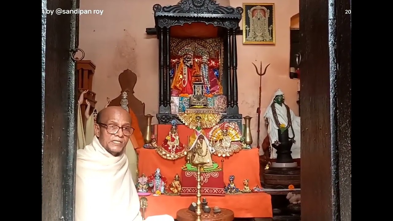 শ্রী শ্রী অদ্বৈতচার্যের ত্রয়োদশ পুরুষের বাটী  নন্দালয়ে সেবিত বিগ্রহ শ্রী শ্রী রাধা মদন গোপাল জীউ।