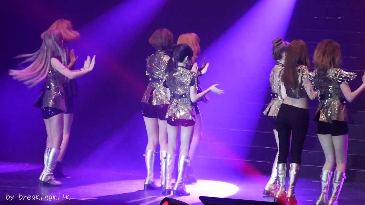 (fancam) 130810 HK T-ARA - Sexy Love
